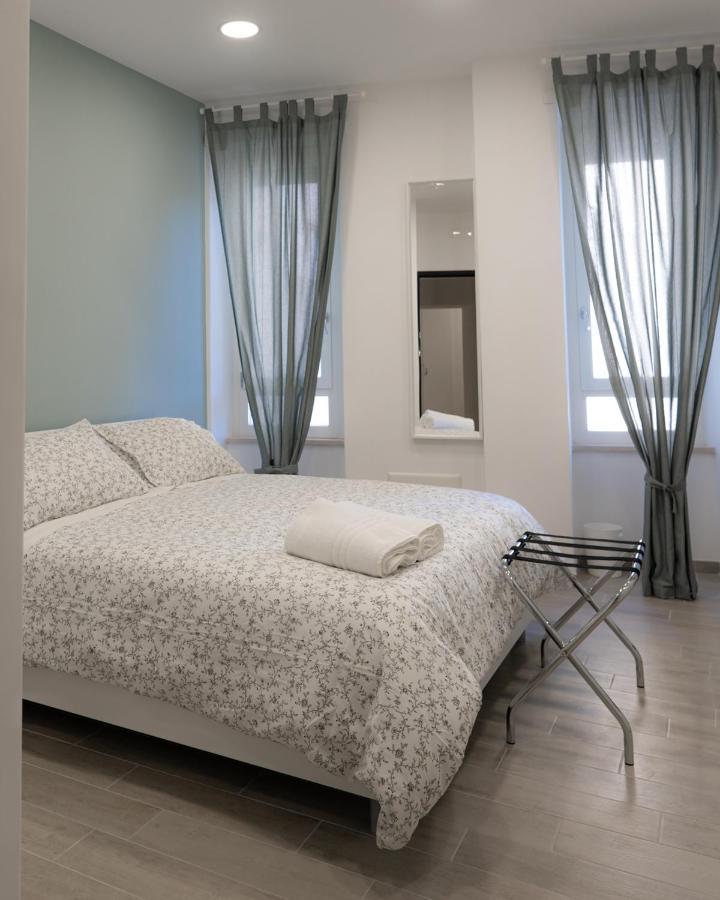 Dimora Cavour Hotel Naples Luaran gambar