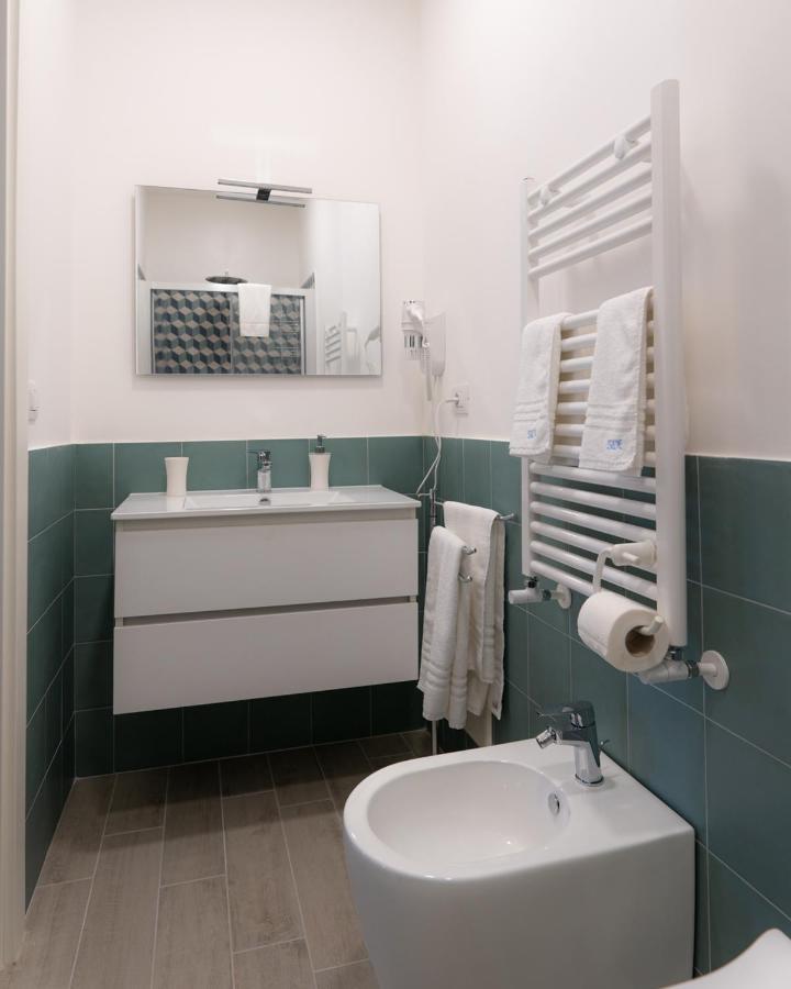 Dimora Cavour Hotel Naples Luaran gambar