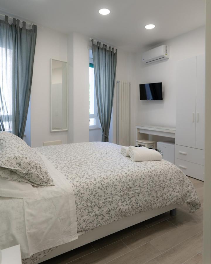 Dimora Cavour Hotel Naples Luaran gambar