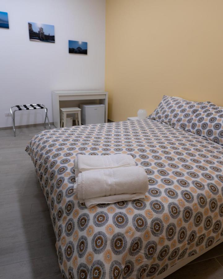 Dimora Cavour Hotel Naples Luaran gambar