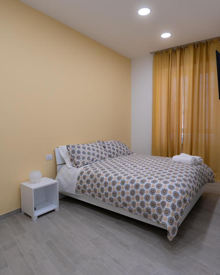 Dimora Cavour Hotel Naples Luaran gambar