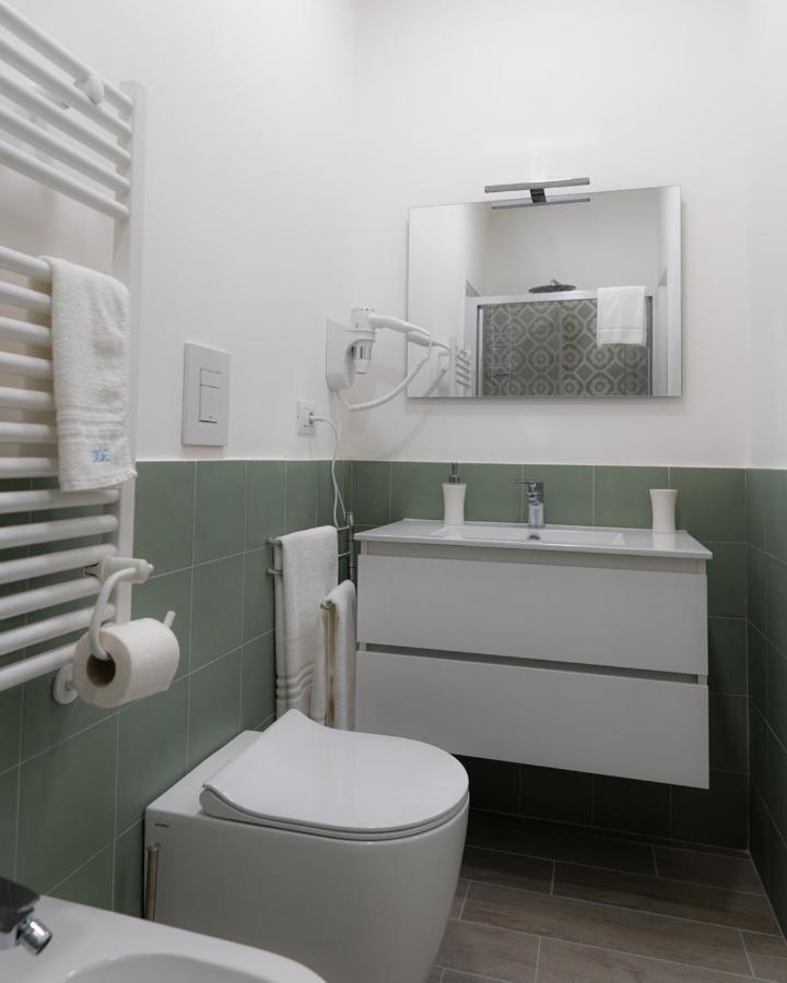 Dimora Cavour Hotel Naples Luaran gambar